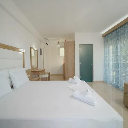 Otel La Santa Chrysi Ammoudia