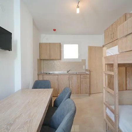 La Santa * Chrisi Ammoudia