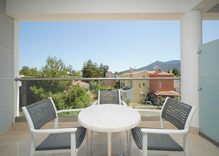 Otel La Santa Chrysi Ammoudia